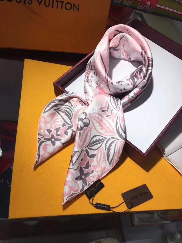 Louis Vuitton Scarf LVS00142